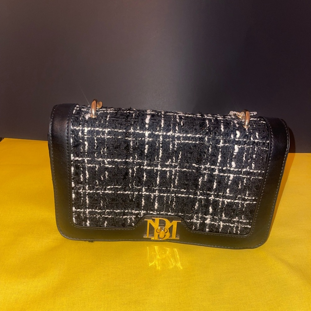 NWT BADGLEY MISCHKA PURSE